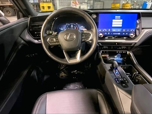 Used 2025 Lexus TX 350 AWD image 5