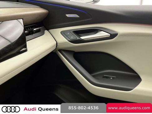 Used 2025 Audi Q6 e-tron Premium Plus image 34