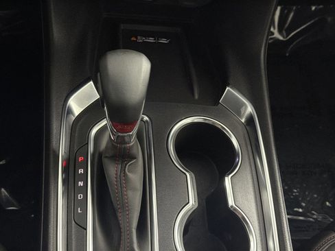 Used 2023 Chevrolet Traverse RS image 22