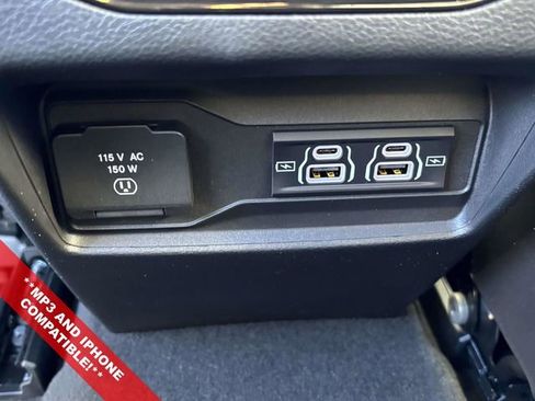 New 2025 Jeep Grand Cherokee Altitude image 7