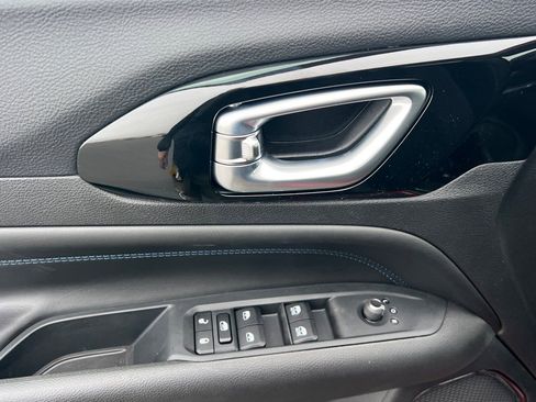 New 2026 Jeep Compass Latitude AWD/4WD image 7