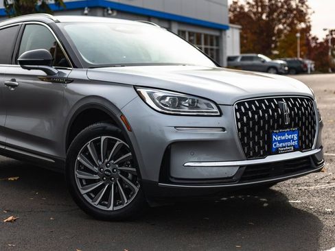 Used 2024 Lincoln Corsair Reserve w/ Equipment Group 201A image 3