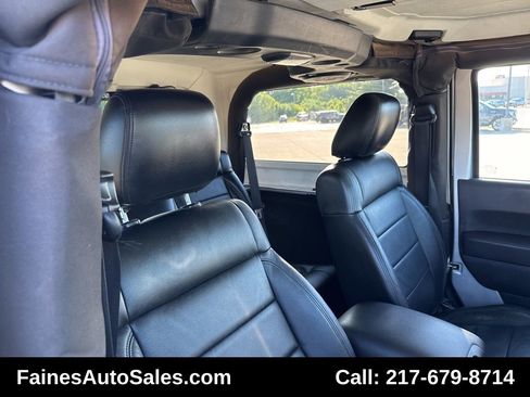 Used 2012 Jeep Wrangler Sahara w/ Dual Top Group image 71