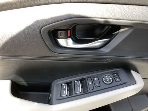 New 2025 Honda Accord LX image 14