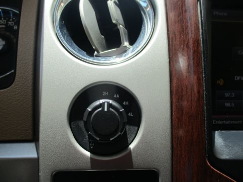 Used 2014 Ford F150 King Ranch w/ King Ranch Luxury Package AWD/4WD image 19