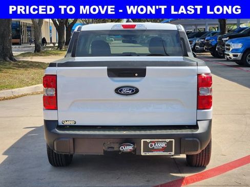 Used 2025 Ford Maverick XLT w/ Equipment Group 302A AWD/4WD image 13