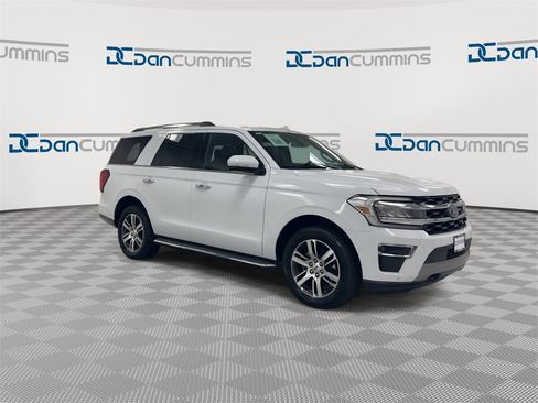 Used 2022 Ford Expedition Limited image 2