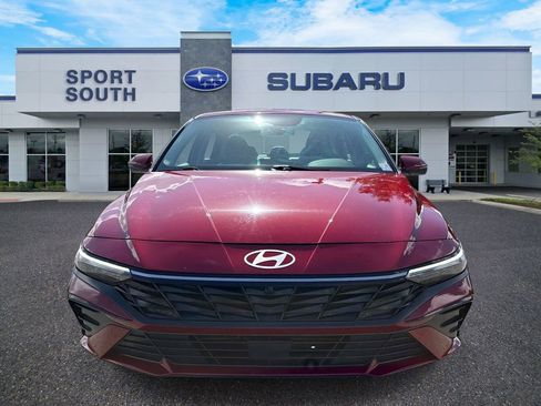 Used 2024 Hyundai Elantra Limited FWD image 9