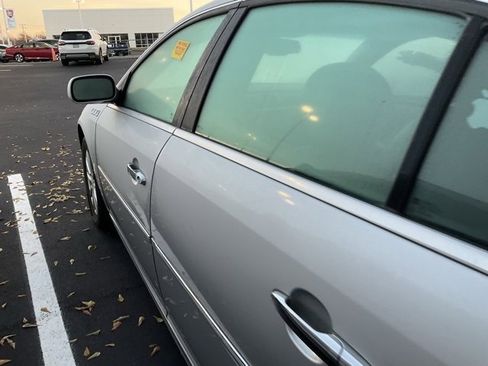 Used 2011 Buick Lucerne CXL image 9