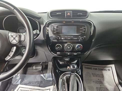 Used 2015 Kia Soul ! image 18