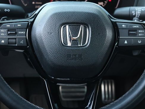 Used 2023 Honda Civic Sport image 16