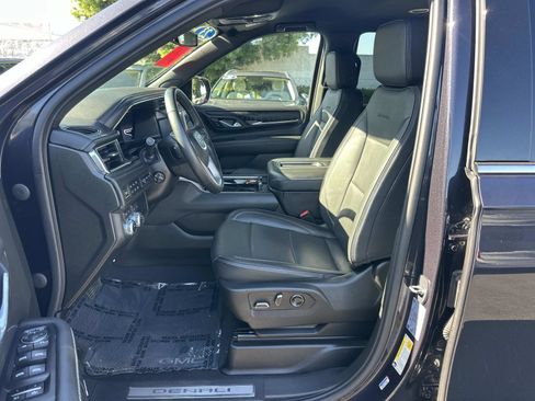 Used 2023 GMC Yukon Denali image 19