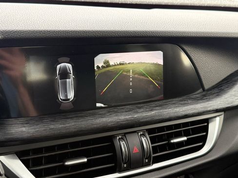 Used 2022 Alfa Romeo Stelvio Sprint image 22