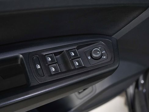 Used 2019 Volkswagen Atlas SEL R-Line AWD/4WD image 20