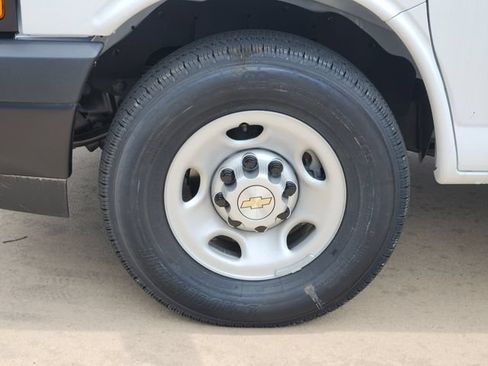 New 2025 Chevrolet Express 2500 Extended RWD image 16