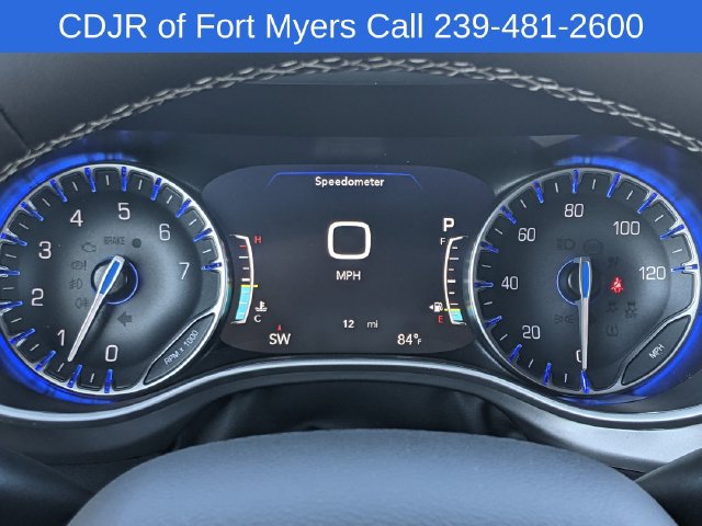New 2026 Chrysler Pacifica Select FWD image 21