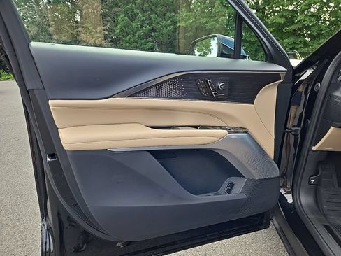 Used 2026 Cadillac Lyriq Signature Luxury w/ Nappa Leather Package AWD/4WD image 13