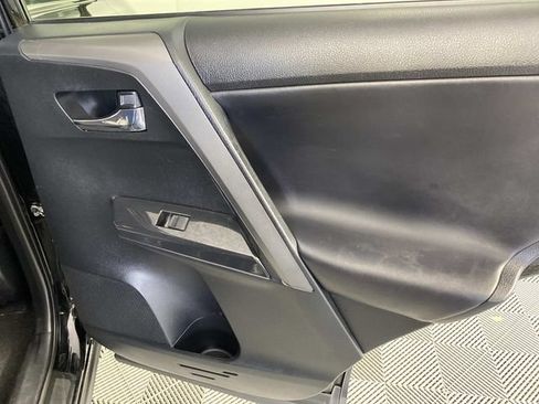 Used 2017 Toyota RAV4 SE AWD/4WD image 25