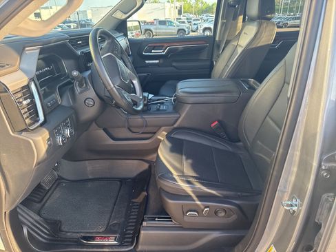 Used 2023 GMC Sierra 1500 Denali w/ Technology Package image 11