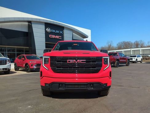 New 2026 GMC Sierra 1500 Elevation AWD/4WD image 2