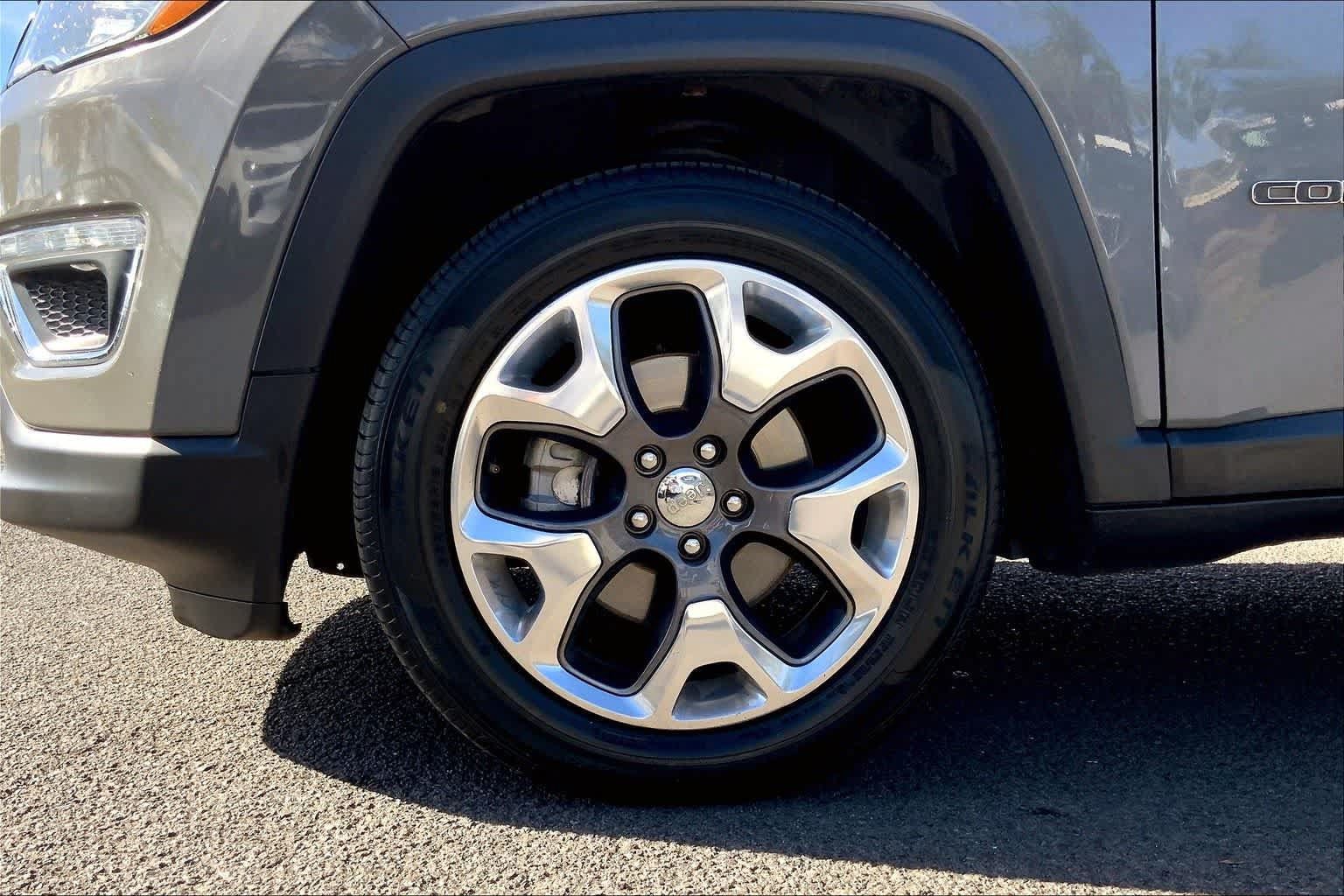 Used 2020 Jeep Compass Limited FWD image 8