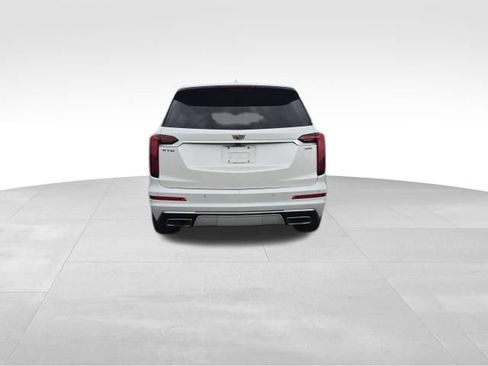 Used 2020 Cadillac XT6 Premium Luxury FWD image 9