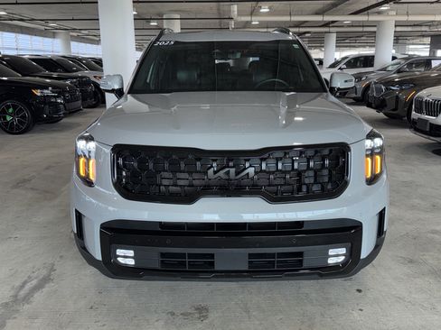 Used 2025 Kia Telluride SX Prestige X-Line AWD/4WD image 4