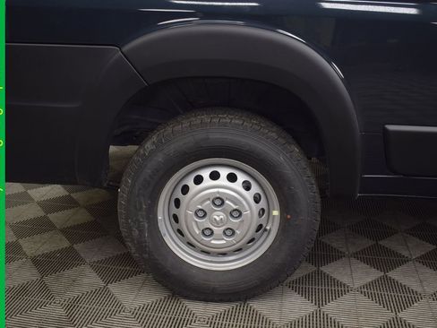 New 2026 RAM ProMaster 2500 w/ Convenience Group image 9