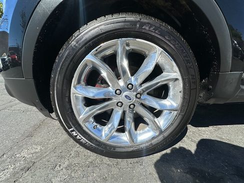 Used 2013 Ford Explorer XLT AWD/4WD image 8