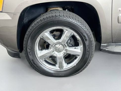 Used 2012 Chevrolet Tahoe LTZ AWD/4WD image 27
