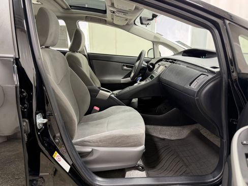 Used 2013 Toyota Prius Three w/ Solar Roof Pkg image 26