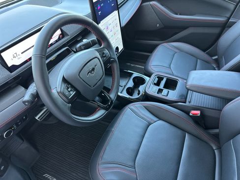 Certified 2025 Ford Mustang Mach-E Premium w/ Sport Appearance Package AWD/4WD image 9