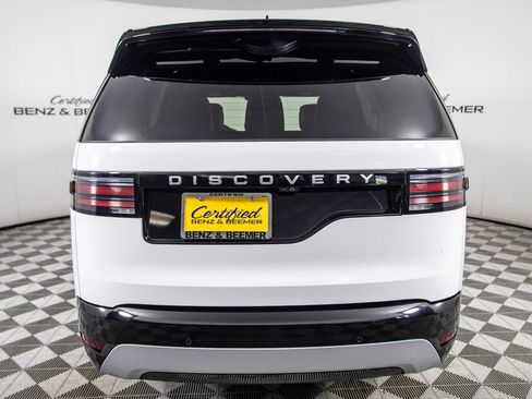 Used 2024 Land Rover Discovery Metropolitan Edition AWD/4WD image 13
