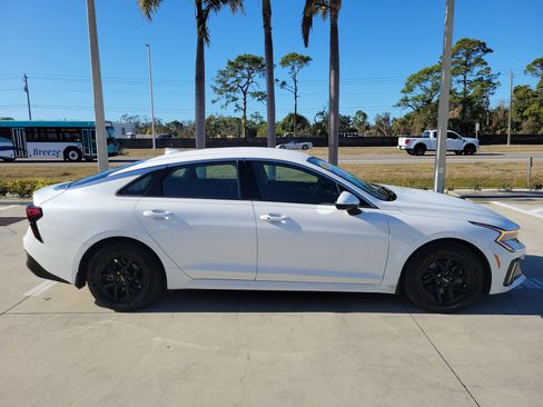 Used 2025 Kia K5 LXS image 3