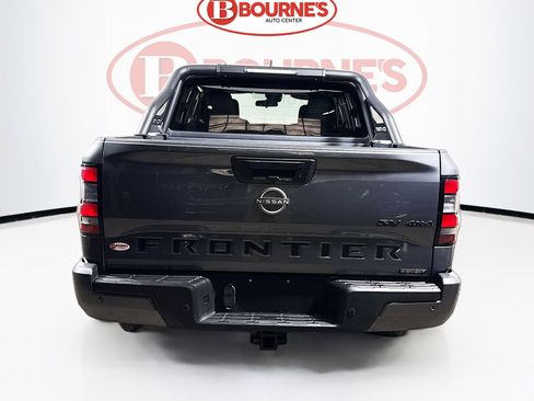 Used 2023 Nissan Frontier SV w/ Midnight Edition Package image 6