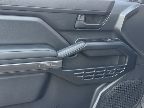 Used 2025 Toyota 4Runner TRD Off-Road image 27