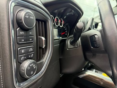 Used 2020 Chevrolet Silverado 1500 LT Trail Boss AWD/4WD image 22