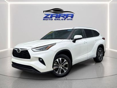 Used 2021 Toyota Highlander XLE
