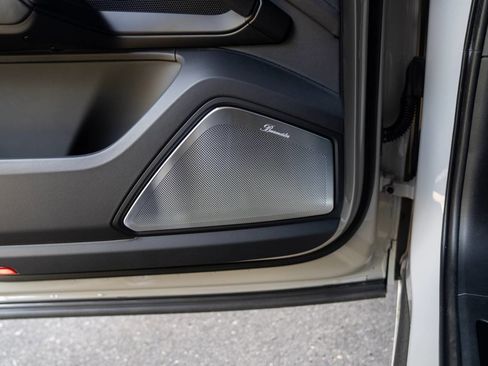 Used 2025 Porsche Cayenne Turbo image 29