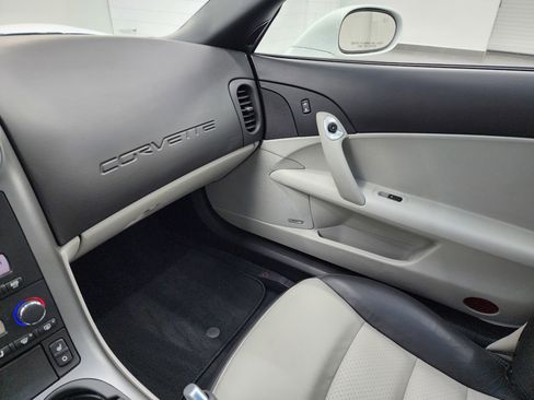 Used 2007 Chevrolet Corvette Coupe w/ Preferred Equipment Group image 11