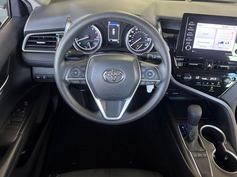 Used 2022 Toyota Camry LE FWD image 28