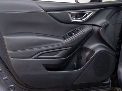 Used 2023 Subaru Forester Premium image 13