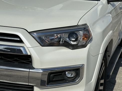 Used 2021 Toyota 4Runner Limited AWD/4WD image 11