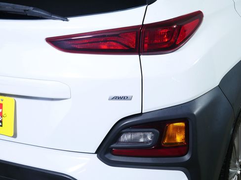 Used 2018 Hyundai Kona SEL w/ SEL Tech Package 02 AWD/4WD image 17