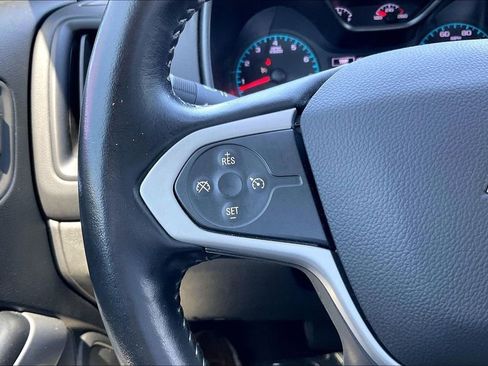 Used 2022 Chevrolet Colorado LT RWD image 19