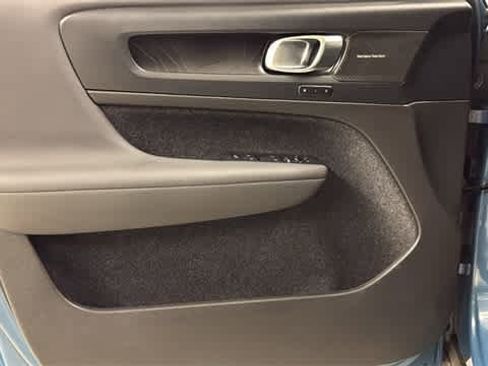 Used 2023 Volvo XC40 Recharge Ultimate w/ Protection Package Premier image 69