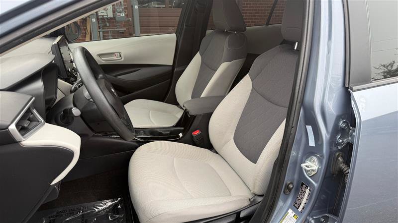 Used 2022 Toyota Corolla LE FWD image 28