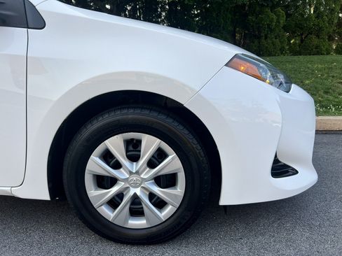 Used 2017 Toyota Corolla L w/ Carpet Mat Package (TMS) FWD image 55