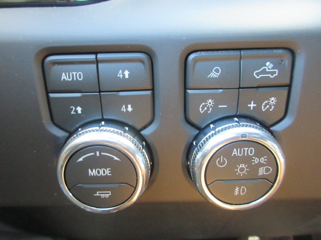 New 2026 GMC Sierra 1500 AT4 w/ AT4 Premium Package AWD/4WD image 17