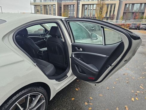 New 2026 Genesis G70 2.5T image 24